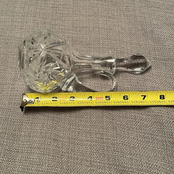 Cruet Cut Glass Crystal Oil or Vinegar Decanter with Stopper - Picture 4 of 9